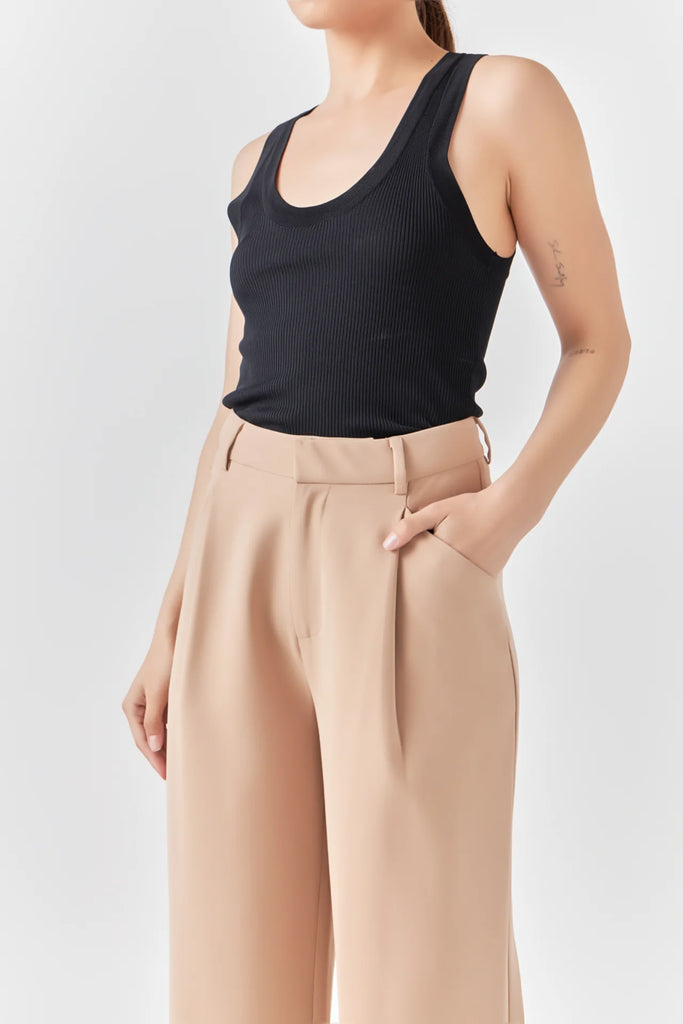 Khaki The Maxwell Pant Model Detail