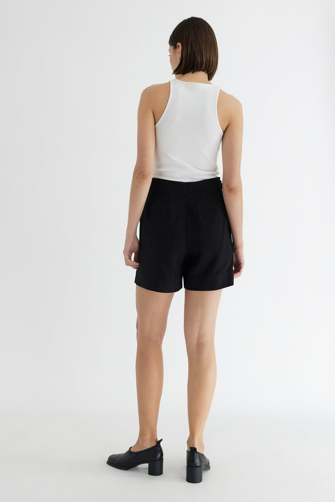 The Lia Shorts Back Model